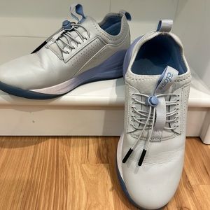 Clove Sneakers - Nursing shoes